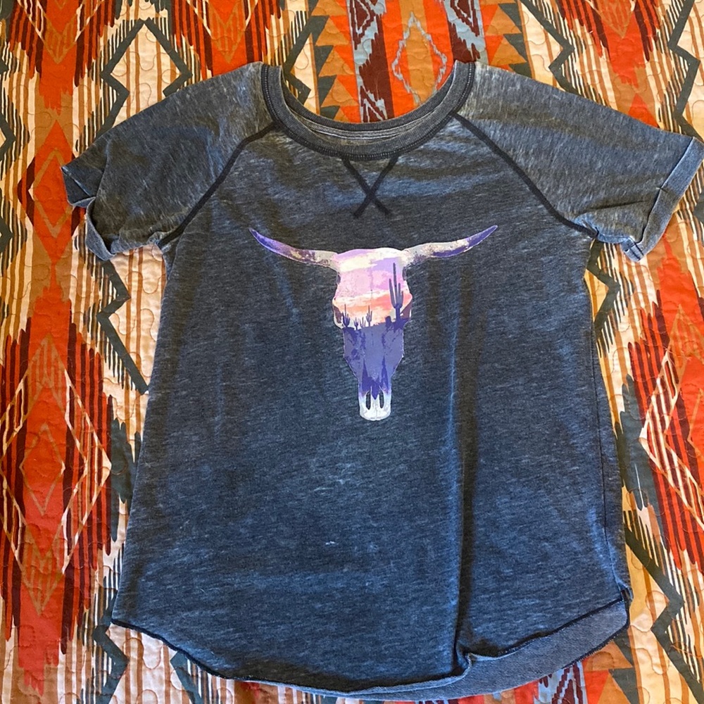 Graphic T